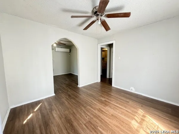 $1,395 | 321 Huntington Street, San Antonio, TX 78207