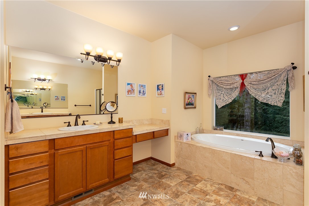 160 Okonek Road Grapeview, WA 98546 - Photo 17 of 25 Gallery Image 17