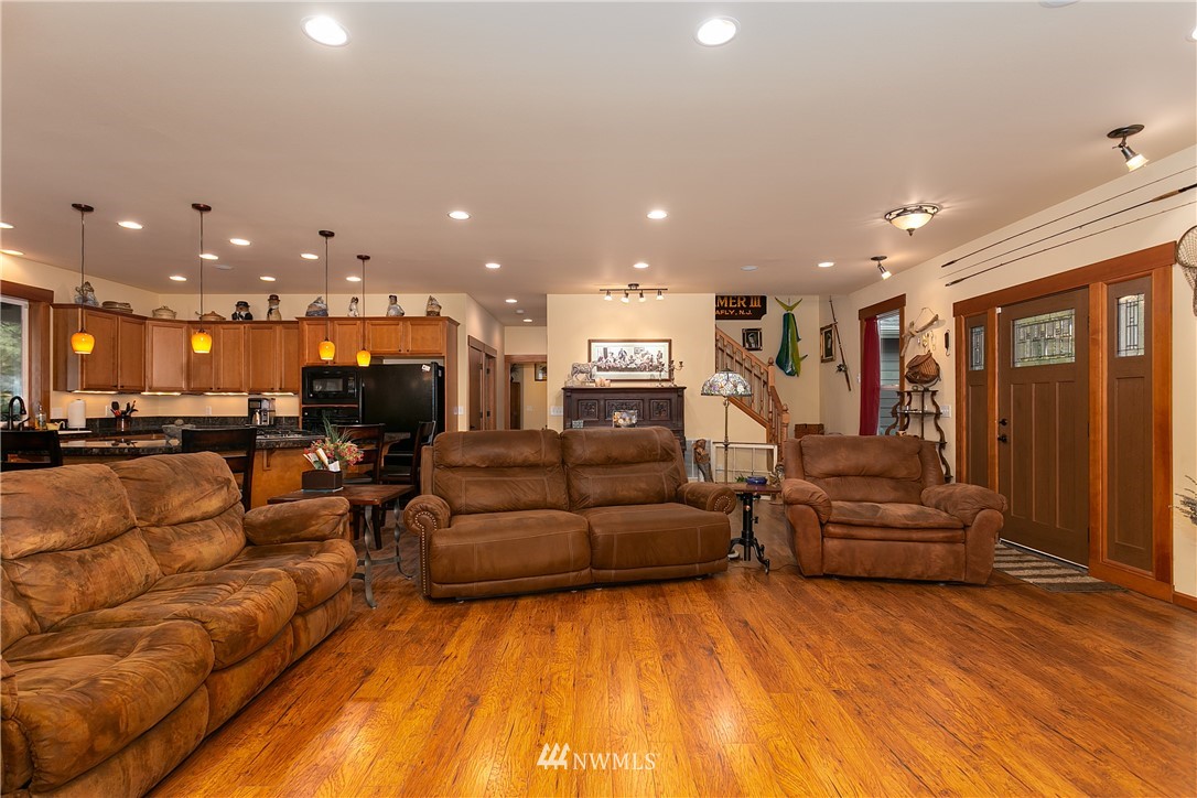 160 Okonek Road Grapeview, WA 98546 - Photo 3 of 25 Gallery Image 3