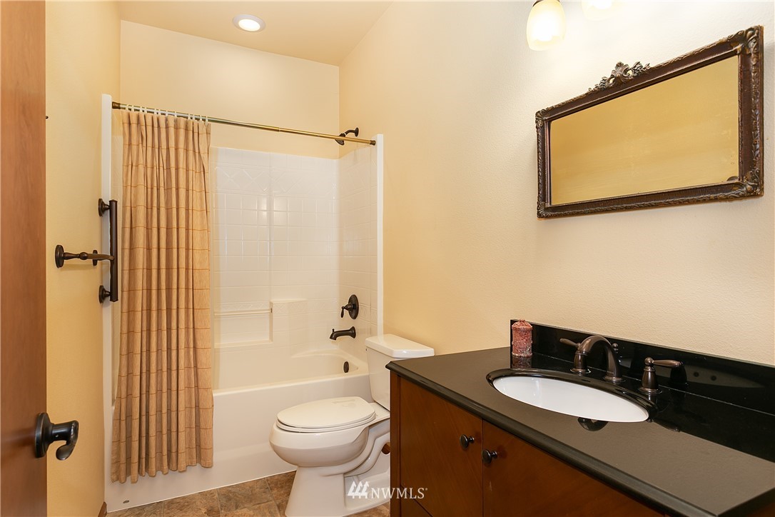 160 Okonek Road Grapeview, WA 98546 - Photo 10 of 25 Gallery Image 10