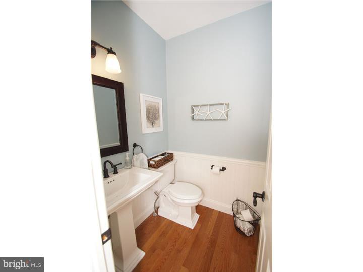 2335 Weiss Road Quakertown, PA 18951 - Photo 13 of 25 Bathroom
