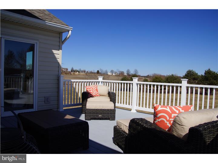 2335 Weiss Road Quakertown, PA 18951 - Photo 23 of 25 Deck