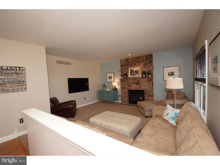 2335 Weiss Road Quakertown, PA 18951 - Photo 9 of 25 Family Room