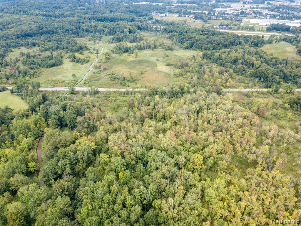 2267 Mason Road Howell, MI 48843 - Photo 4 of 11