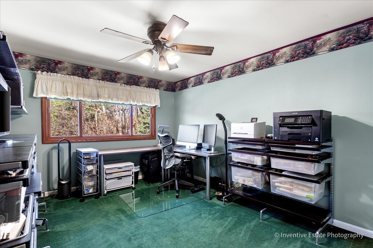 286 Stonegate Road Clarendon Hills, IL 60514 - Photo 14 of 26 Gallery Image 14
