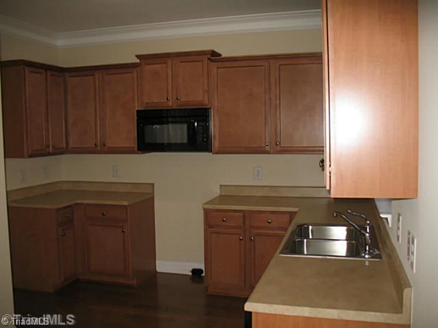 3445 Core Avenue High Point, NC 27265 - Photo 3 of 12 Kitchen.