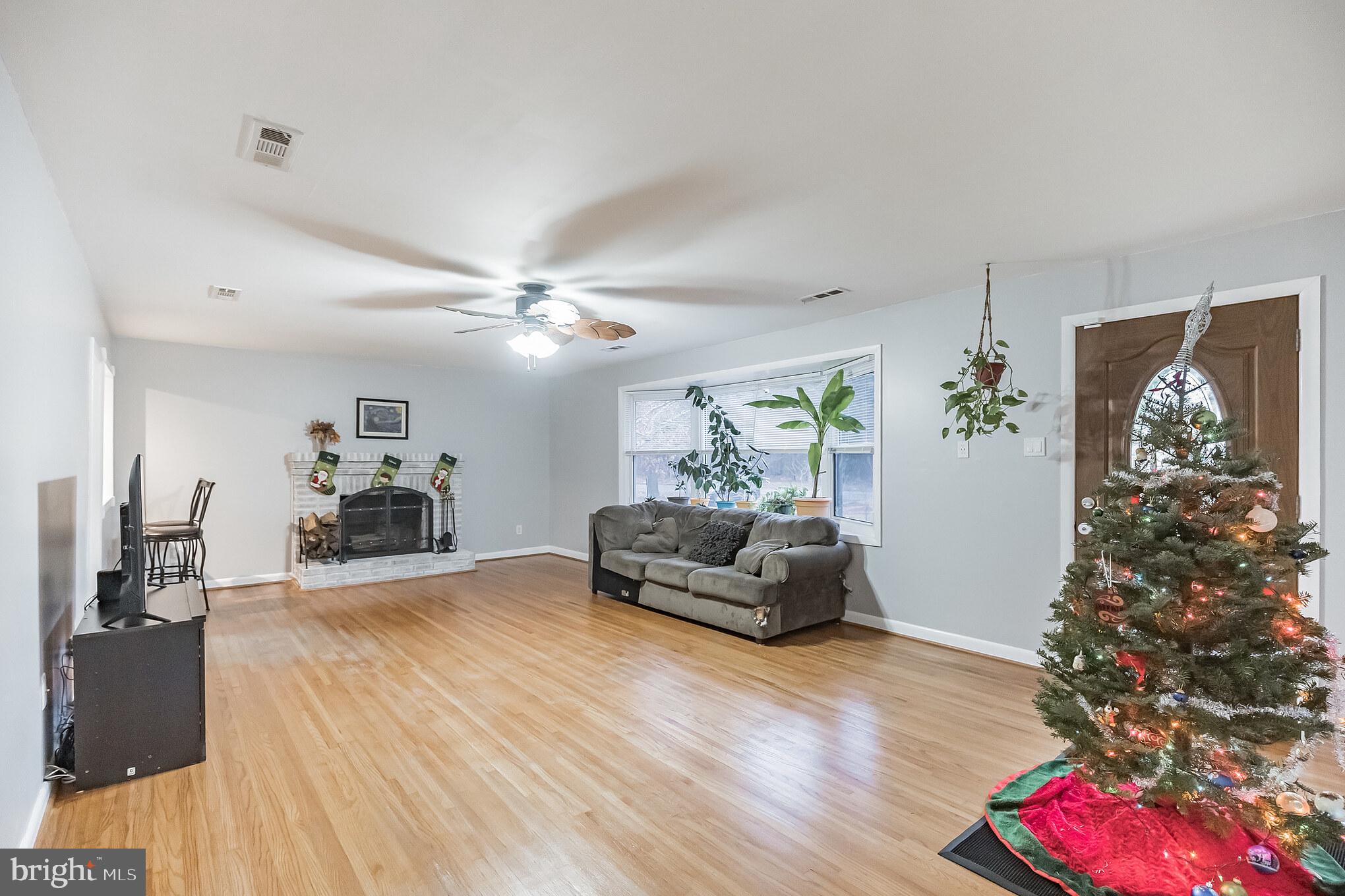 122 Norcross Road Berlin, NJ 08009 - Photo 2 of 28