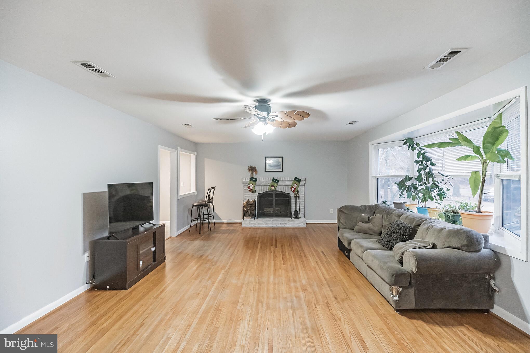 122 Norcross Road Berlin, NJ 08009 - Photo 4 of 28