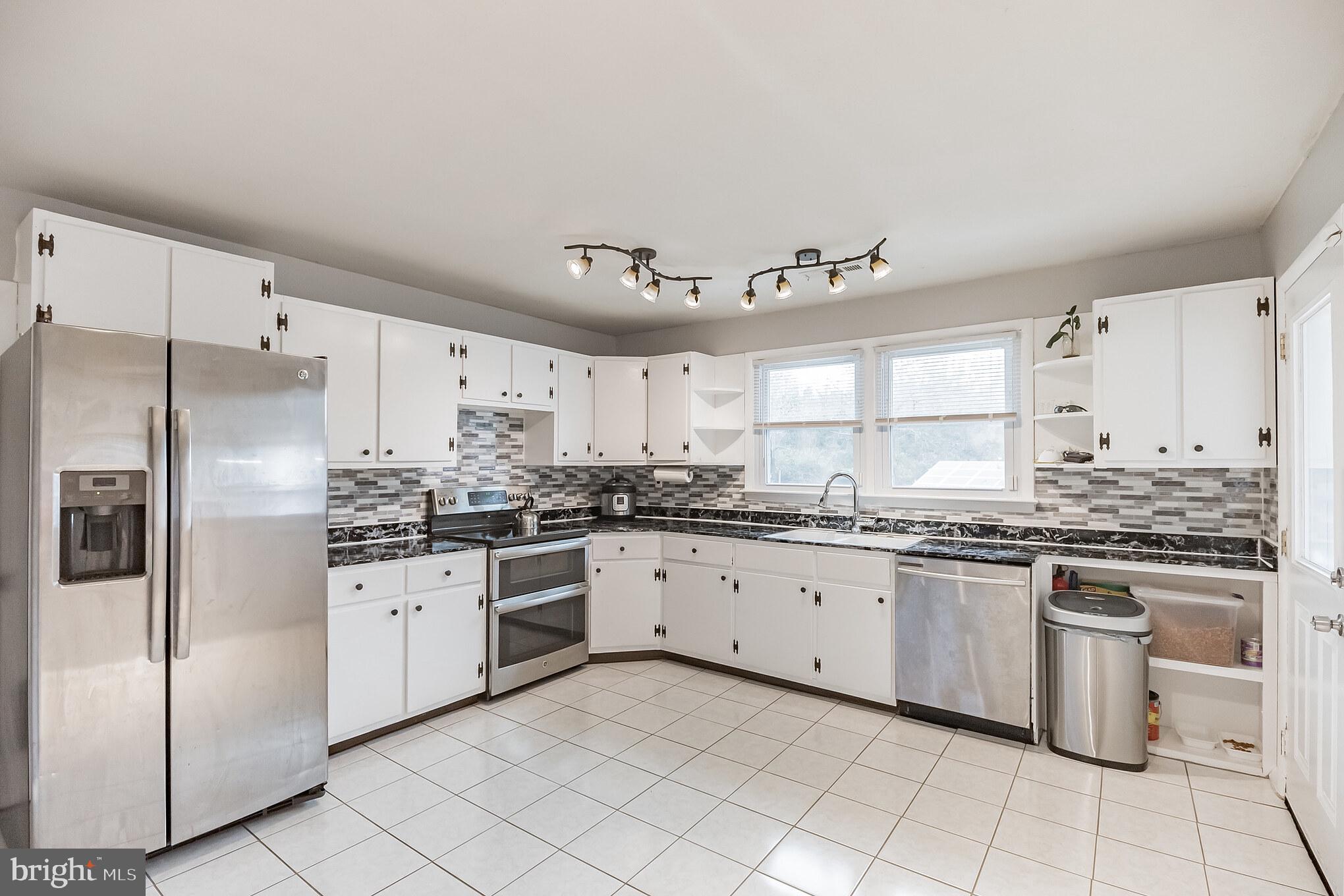 122 Norcross Road Berlin, NJ 08009 - Photo 7 of 28