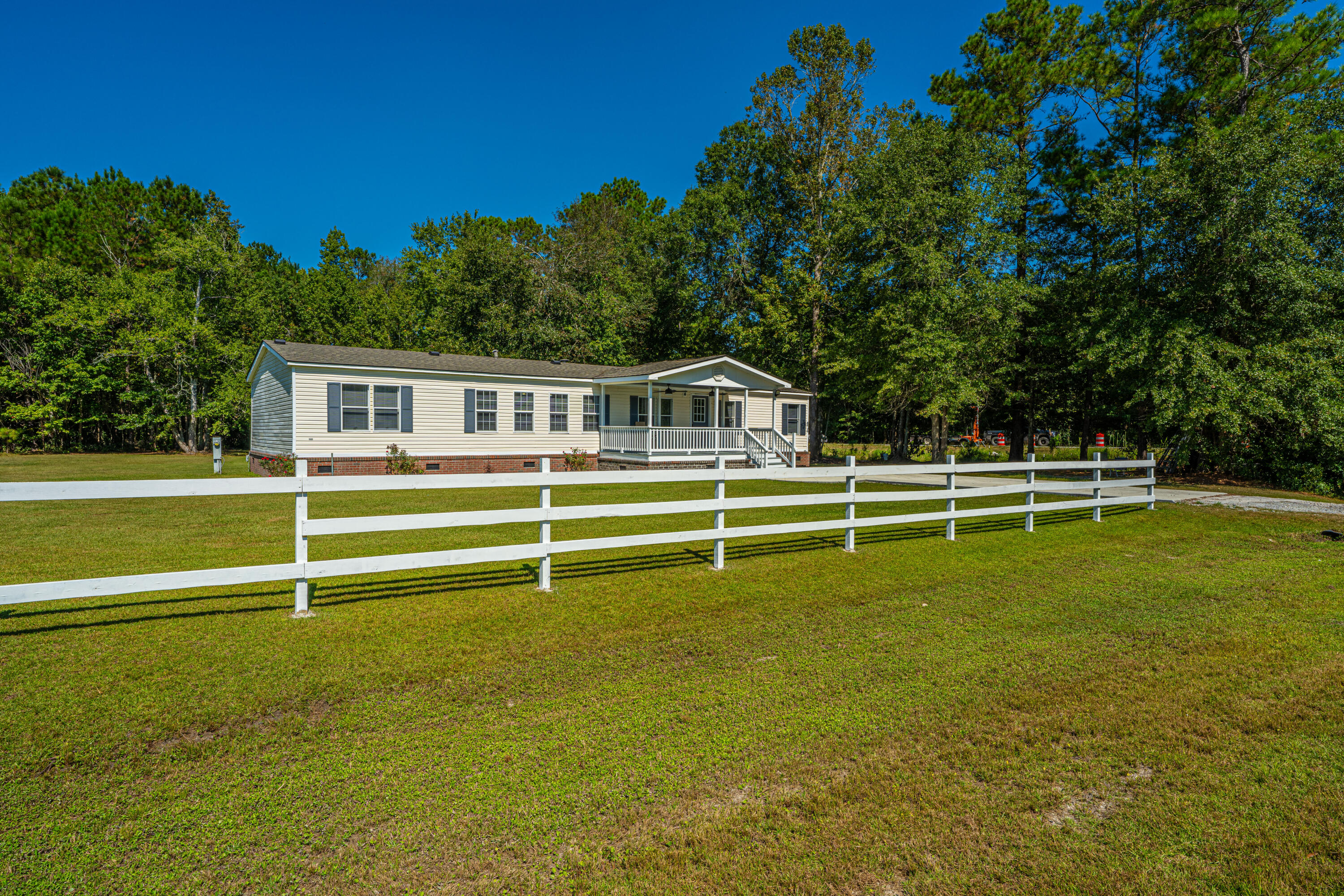 406 Fairwoods Lane Ridgeville, SC 29472 - Photo 3 of 97 406FairwoodsLane003
