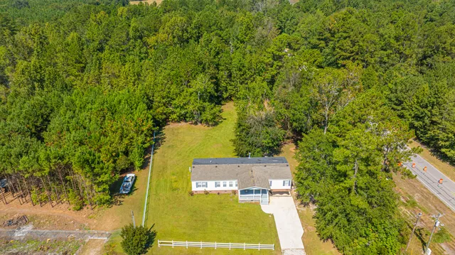 $300,000 | 406 Fairwoods Lane, Ridgeville, SC 29472