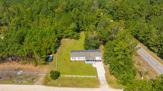 $300,000 | 406 Fairwoods Lane, Ridgeville, SC 29472