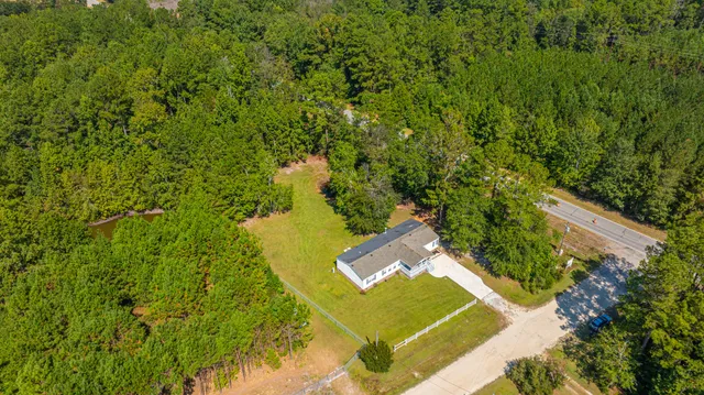 $300,000 | 406 Fairwoods Lane, Ridgeville, SC 29472