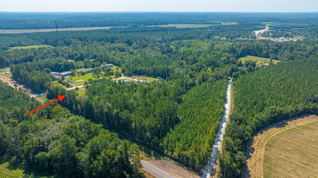 $300,000 | 406 Fairwoods Lane, Ridgeville, SC 29472