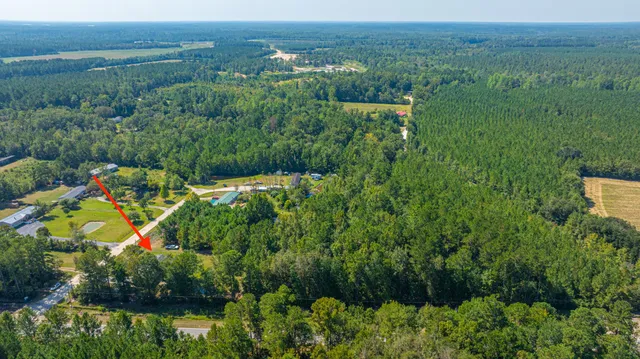 $300,000 | 406 Fairwoods Lane, Ridgeville, SC 29472