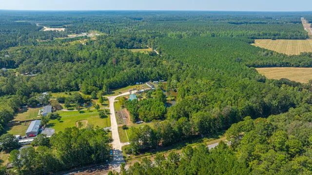 $300,000 | 406 Fairwoods Lane, Ridgeville, SC 29472