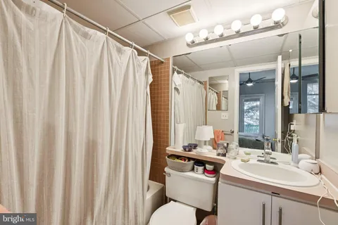 $1,575,000 | 2143 Newport Place Northwest, Washington, DC 20037