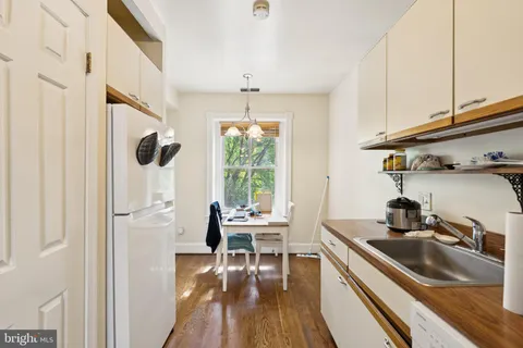 $1,575,000 | 2143 Newport Place Northwest, Washington, DC 20037