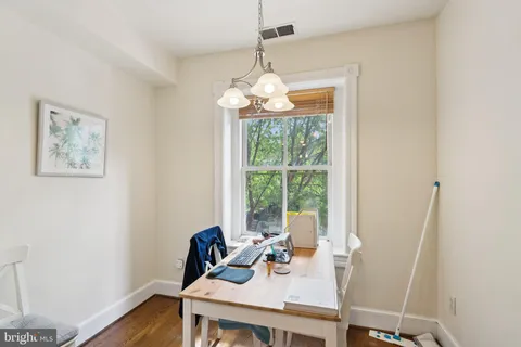 $1,575,000 | 2143 Newport Place Northwest, Washington, DC 20037