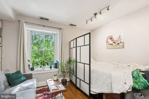 $1,575,000 | 2143 Newport Place Northwest, Washington, DC 20037