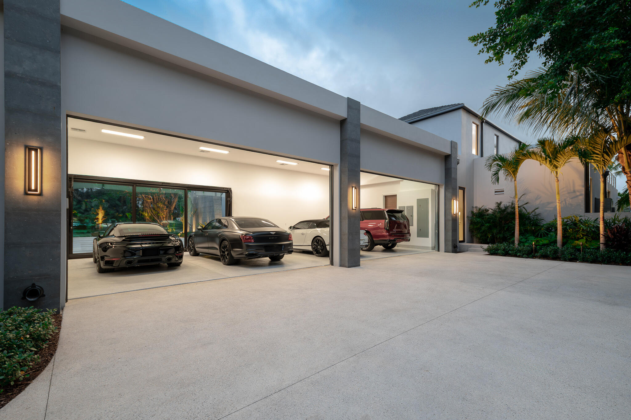 488 South Beach Road Jupiter Island, FL 33455 - Photo 52 of 54 a view of living room with furniture and a garage