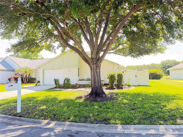 $385,000 | 2899 Autumn Green Drive, Orlando, FL 32822