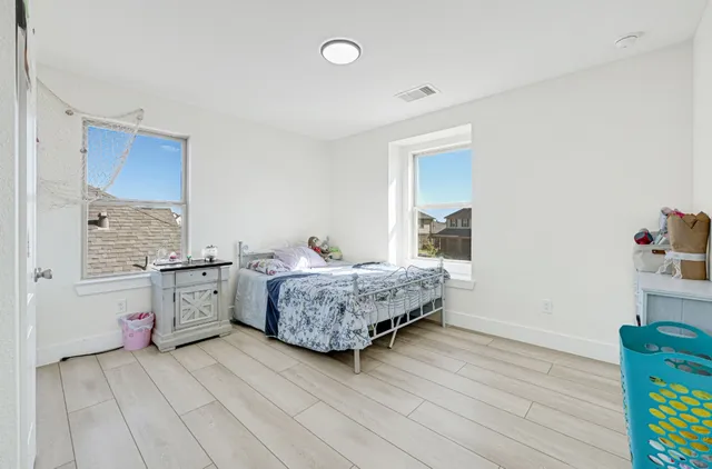 $399,999 | 3216 Anderwood Arbor Lane, Pearland, TX 77584