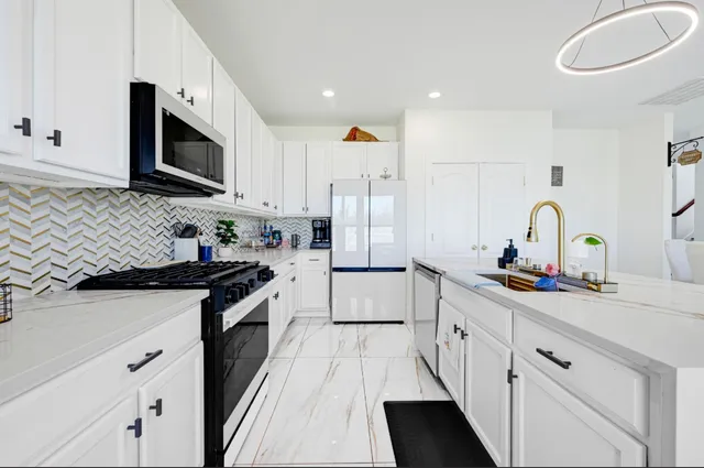 $399,999 | 3216 Anderwood Arbor Lane, Pearland, TX 77584