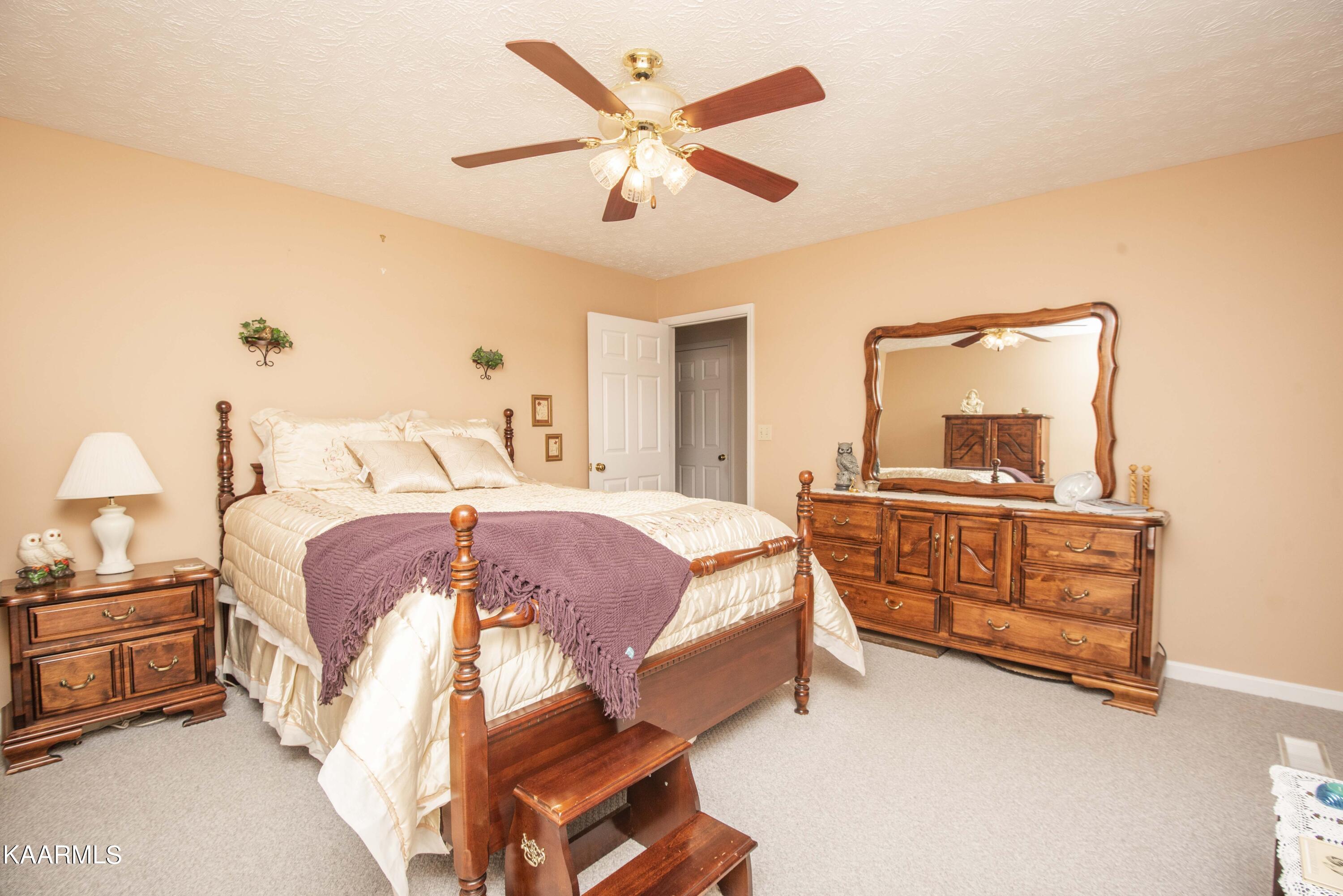 3321 Cunningham Road Knoxville, TN 37918 - Photo 10 of 25 Bedroom 1