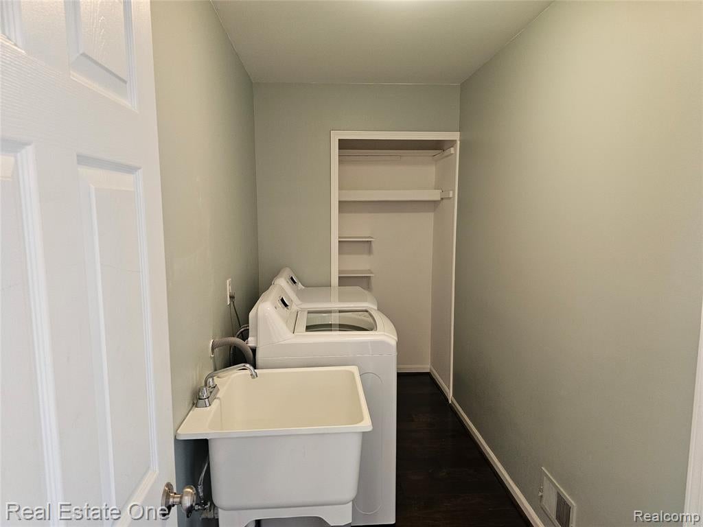 2070 Winchester Road Rochester Hills, MI 48307 - Photo 11 of 26 Gallery Image 11