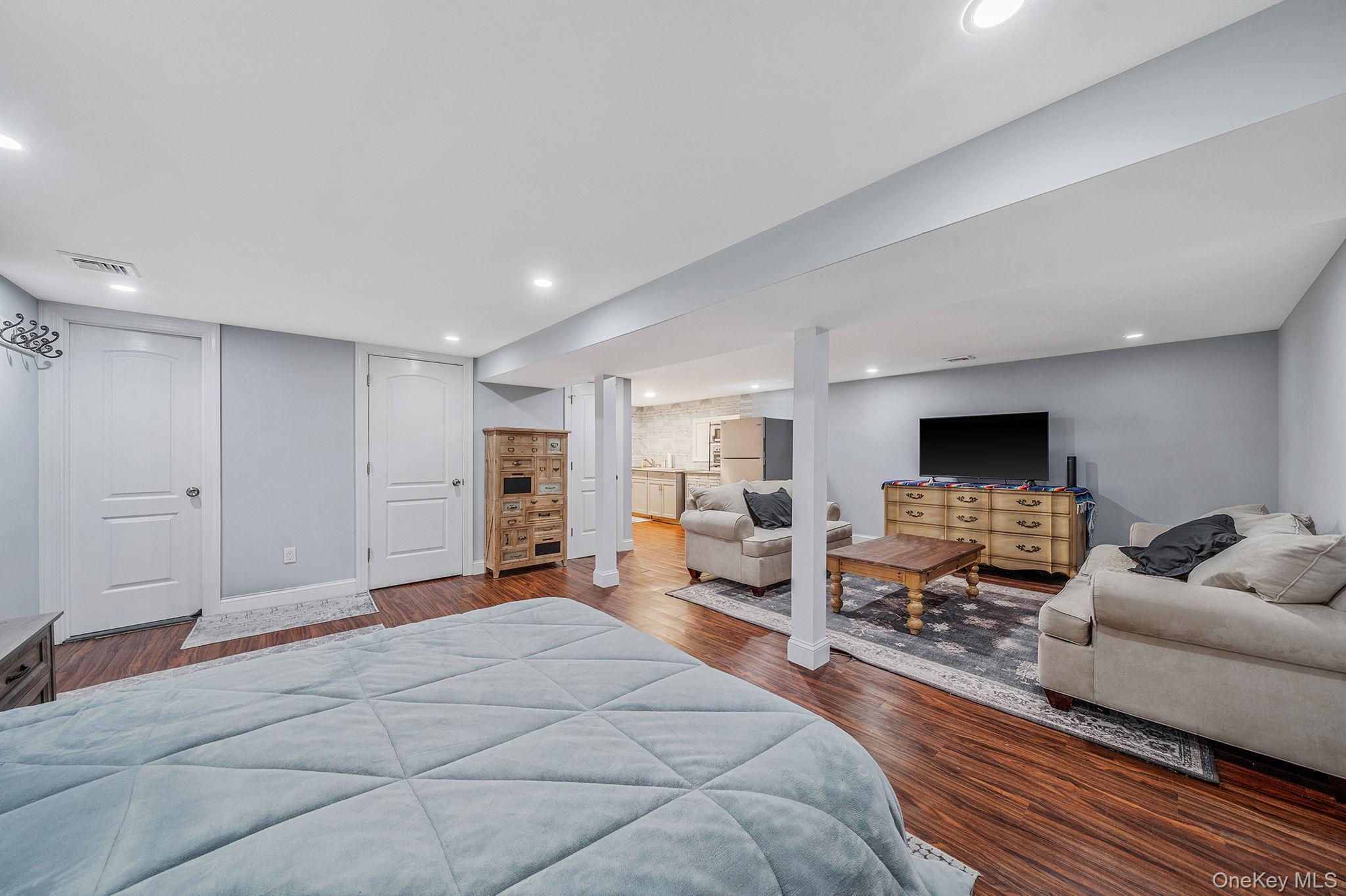 296 Moriches Road Smithtown, NY 11780 - Photo 26 of 44 Gallery Image 26
