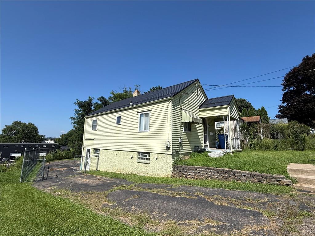 109 Reed Street Lower Burrell, PA 15068 - Photo 1 of 14 Gallery Image 1