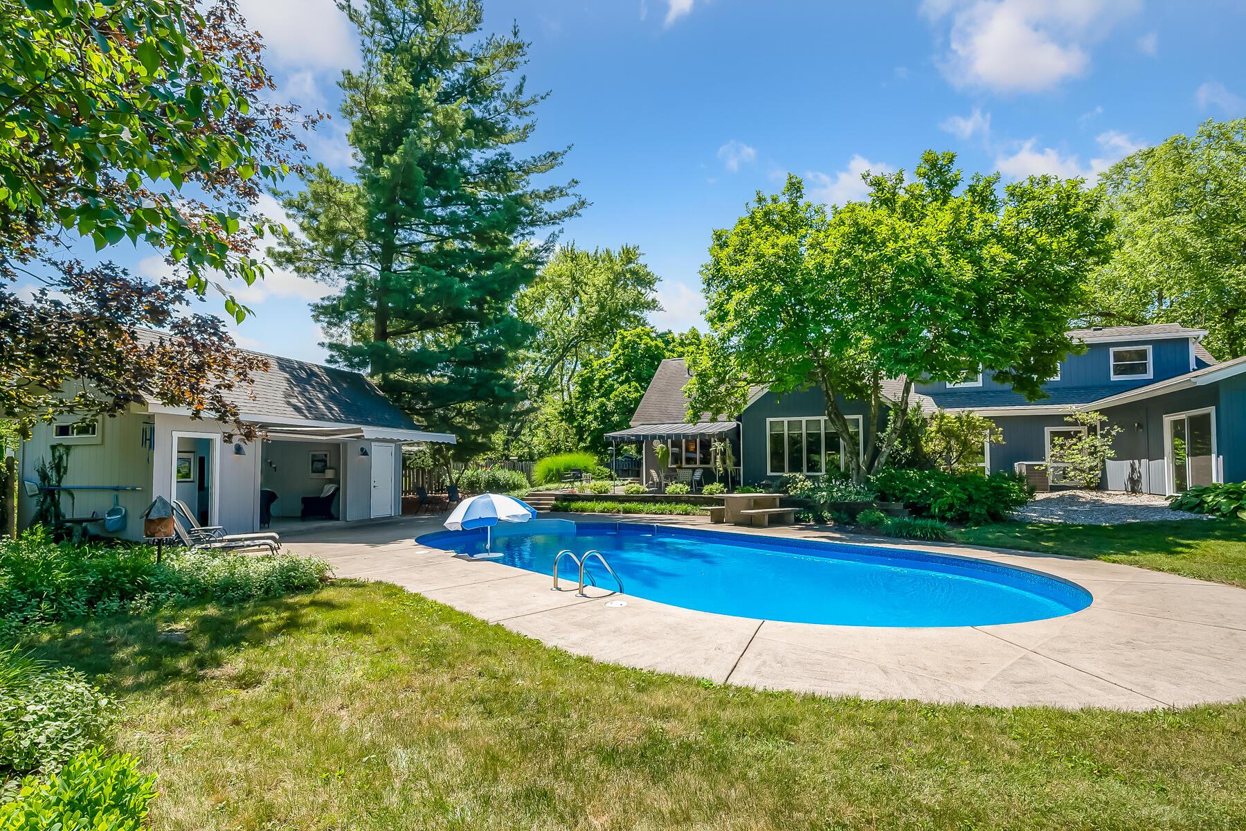 4082 Clotts Road Columbus, OH 43230 - Photo 57 of 76 HEATED IN-GROUND POOL