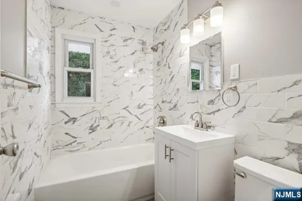 $4,200 | 488 Berkshire Road, Ridgewood, NJ 07450