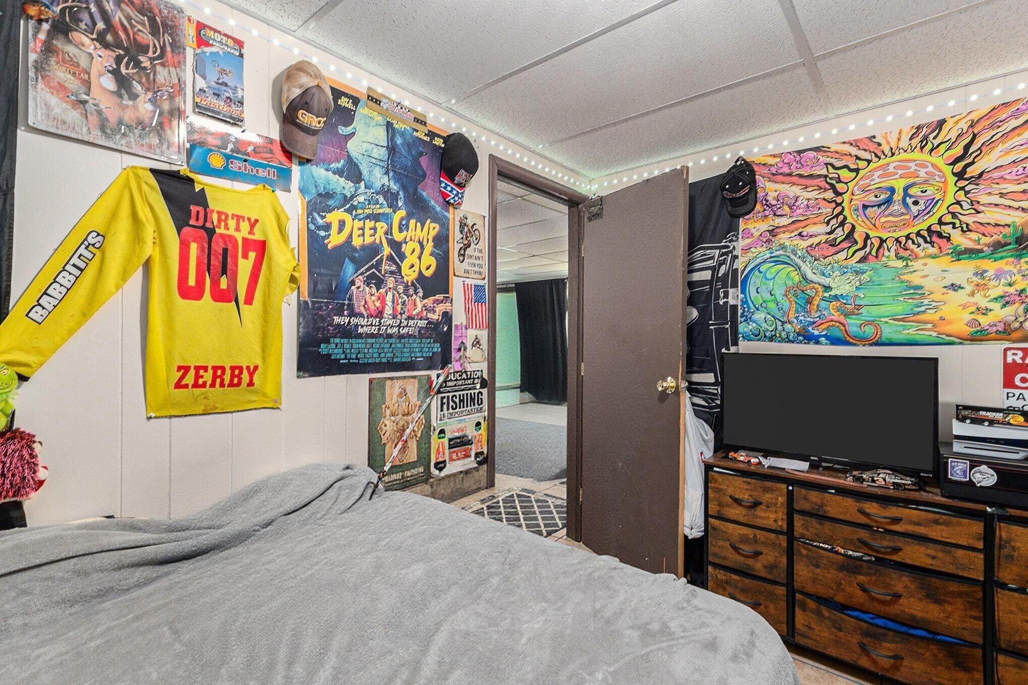 1907 West Sugar Grove Road Ludington, MI 49431 - Photo 26 of 49 Interior