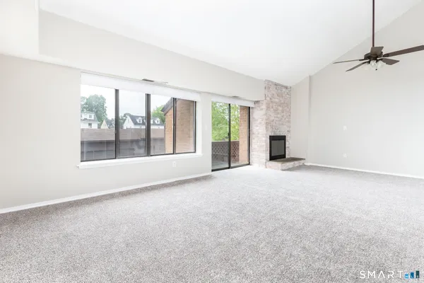 $2,750 | 25 Stanley Street, Unit B8, West Hartford, CT 06107