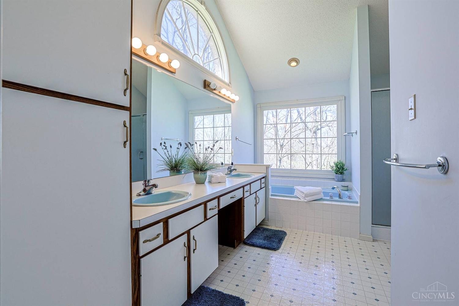 2776 London Ridge Trail Hamilton, OH 45013 - Photo 39 of 71 Gallery Image 39