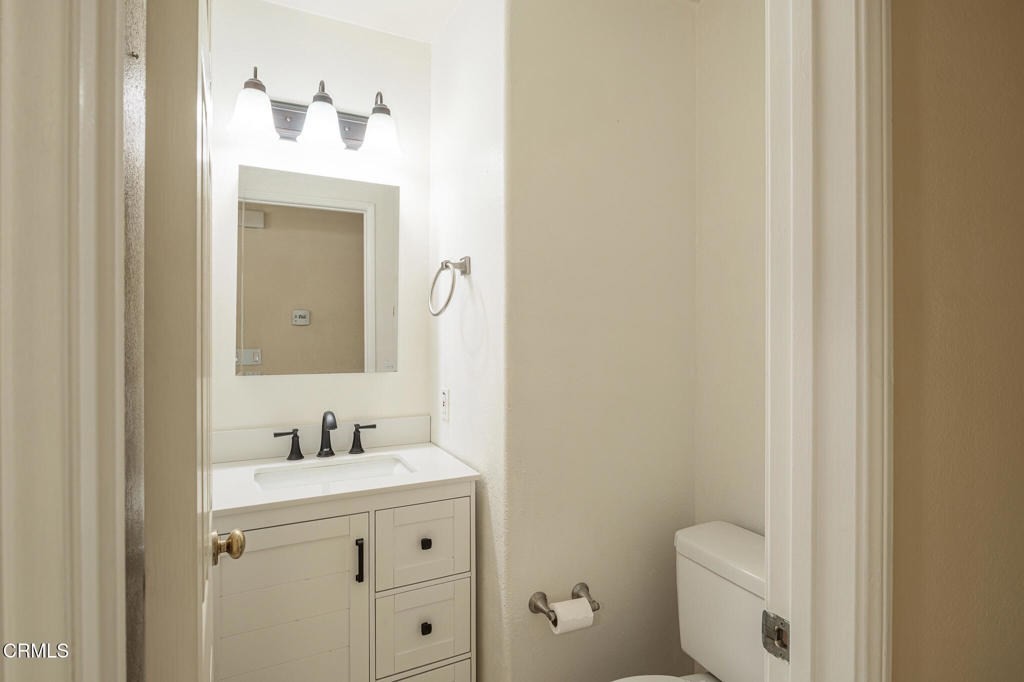 507 Batten Lane Oxnard, CA 93033 - Photo 13 of 32