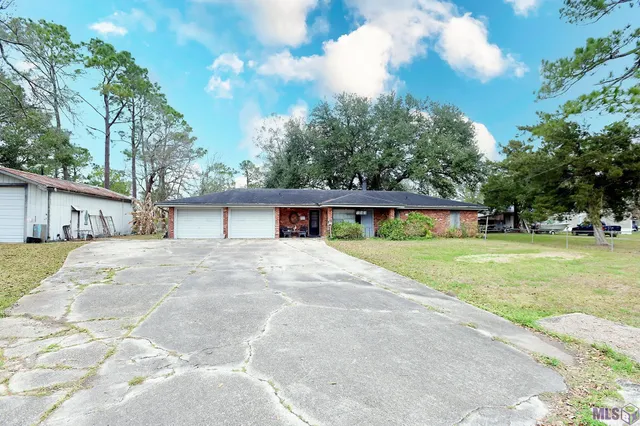 $225,000 | 317 Patrick Drive, Schriever, LA 70395