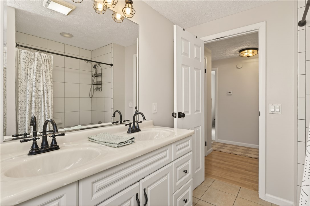 91 Emerald Point Chili, NY 14624 - Photo 25 of 36