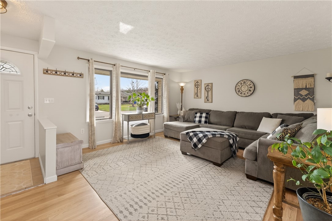 91 Emerald Point Chili, NY 14624 - Photo 6 of 36 Updated modern light fixtures throughout entire ho