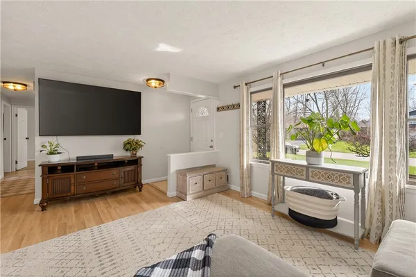 $224,900 | 91 Emerald Point, Chili, NY 14624