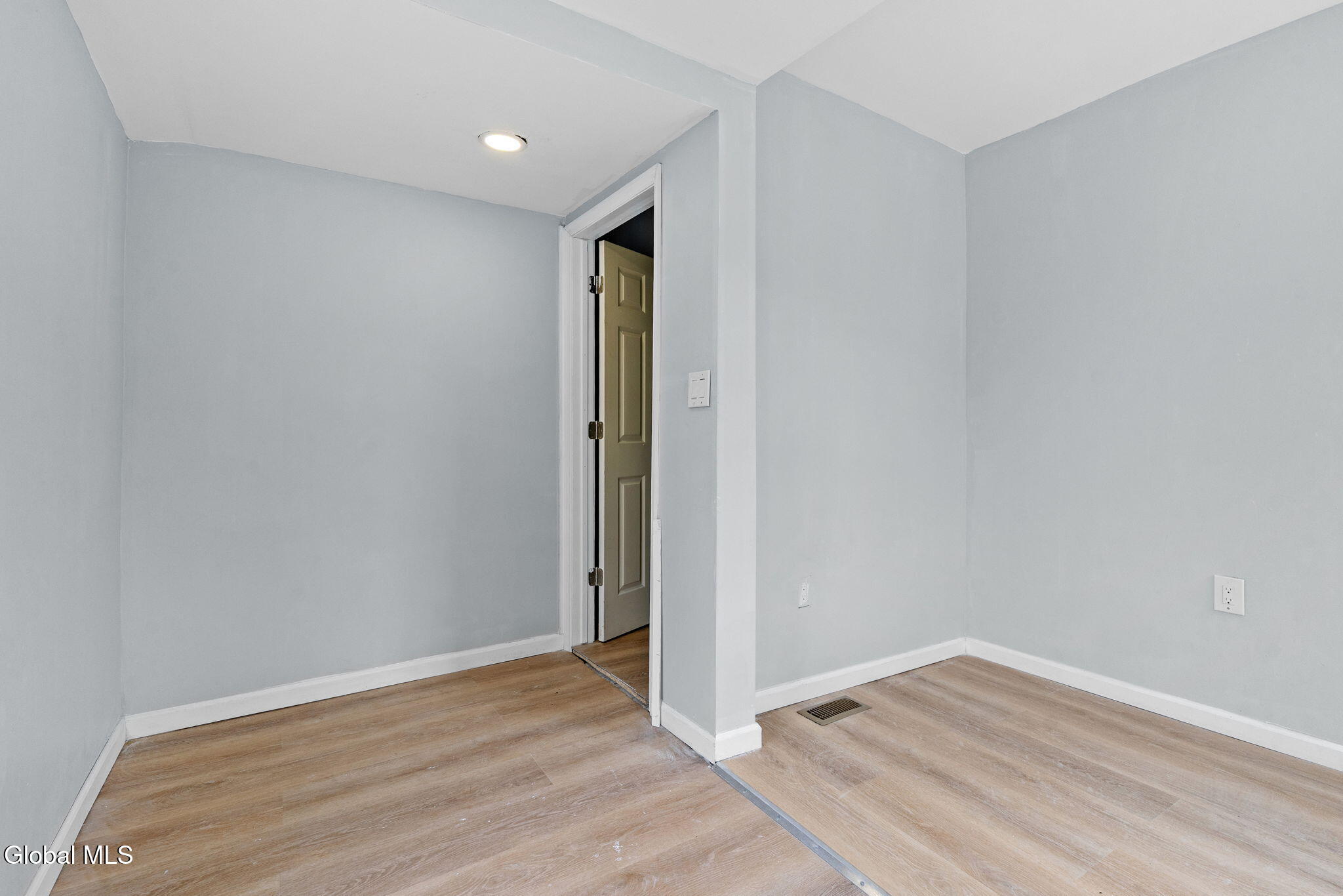 111 Mann Avenue Troy, NY 12180 - Photo 14 of 17 16-web-or-mls-111-mann-ave