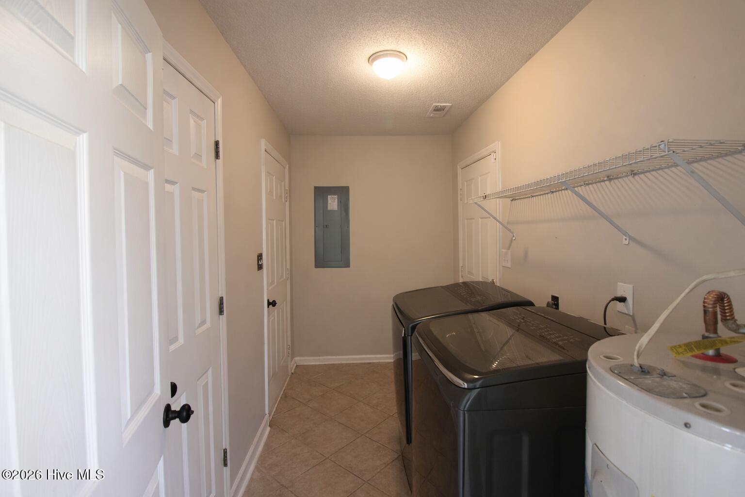302 Paddock Place Jacksonville, NC 28546 - Photo 12 of 16 laundry room