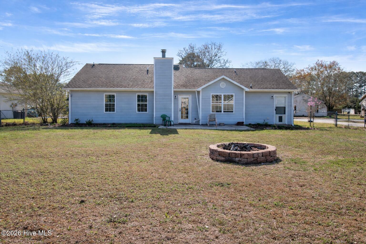 302 Paddock Place Jacksonville, NC 28546 - Photo 16 of 16 backyard