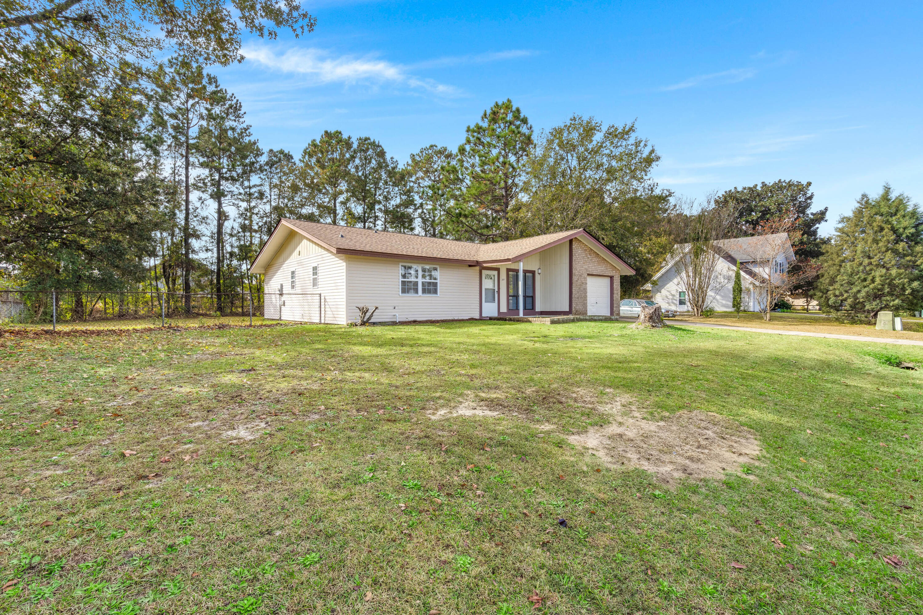 305 Mountain Pine Road Moncks Corner, SC 29461 - Photo 3 of 24 3