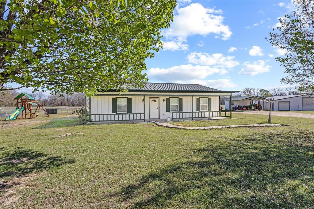 521 County Road Blossom, TX 75416 - Photo 2 of 40