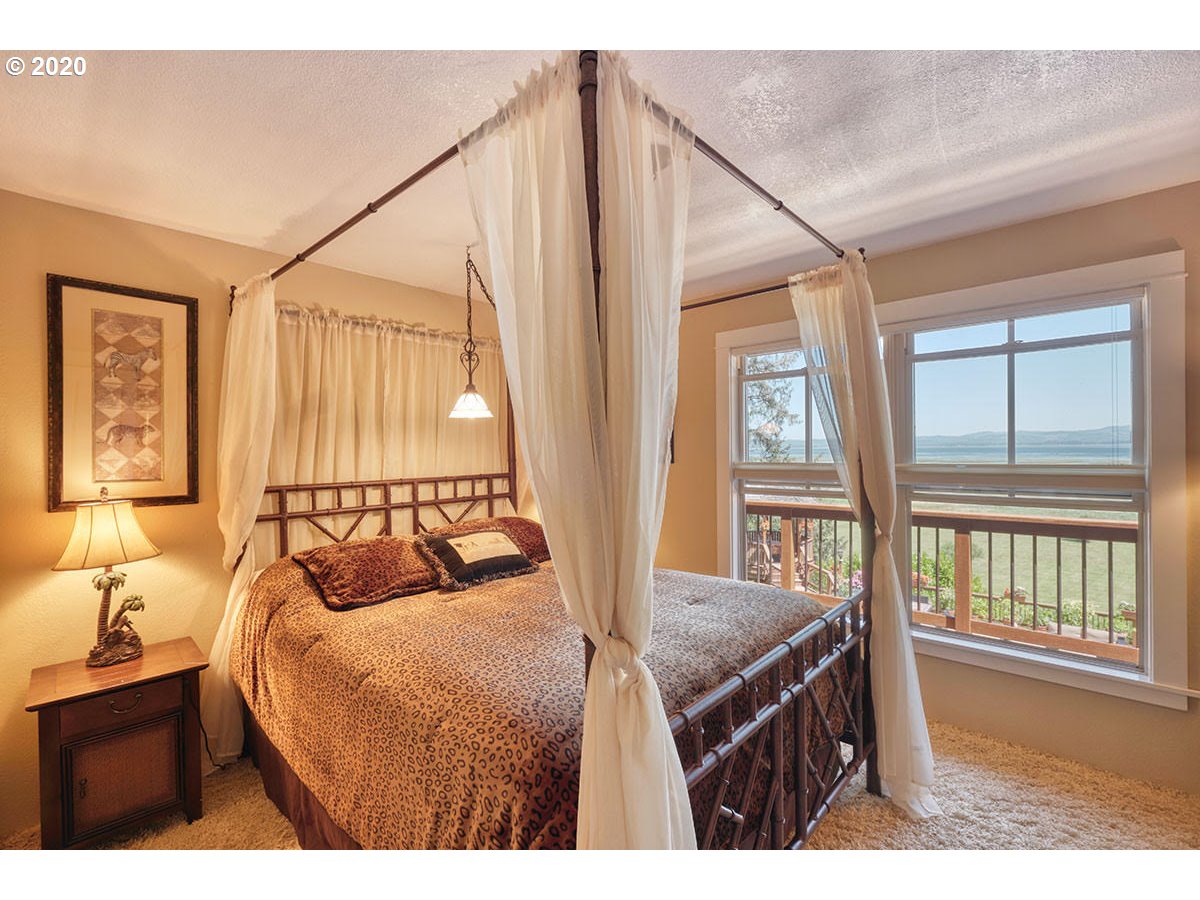 30304 Sandridge Road Ocean Park, WA 98640 - Photo 15 of 32 Gallery Image 15