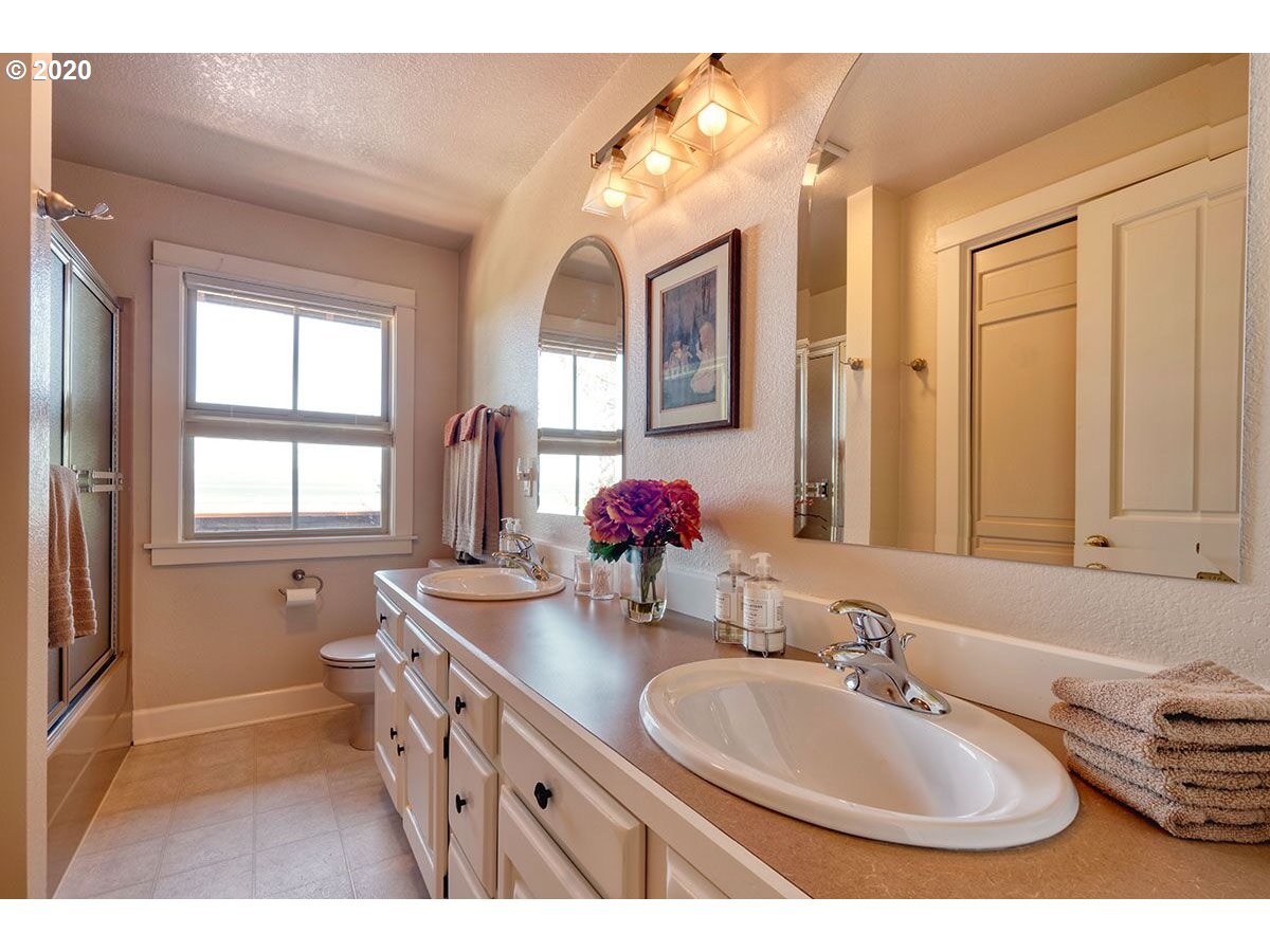30304 Sandridge Road Ocean Park, WA 98640 - Photo 17 of 32 Gallery Image 17