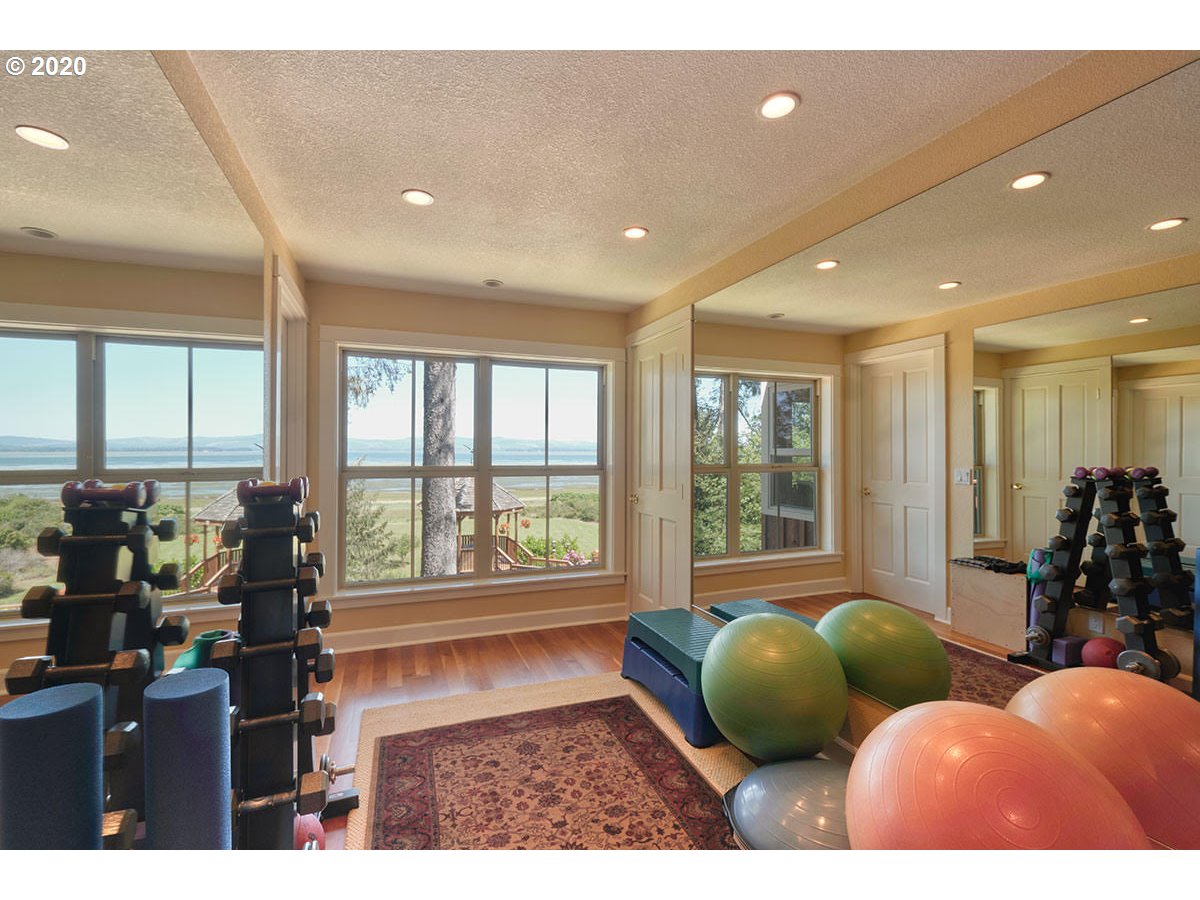 30304 Sandridge Road Ocean Park, WA 98640 - Photo 22 of 32 Gallery Image 22